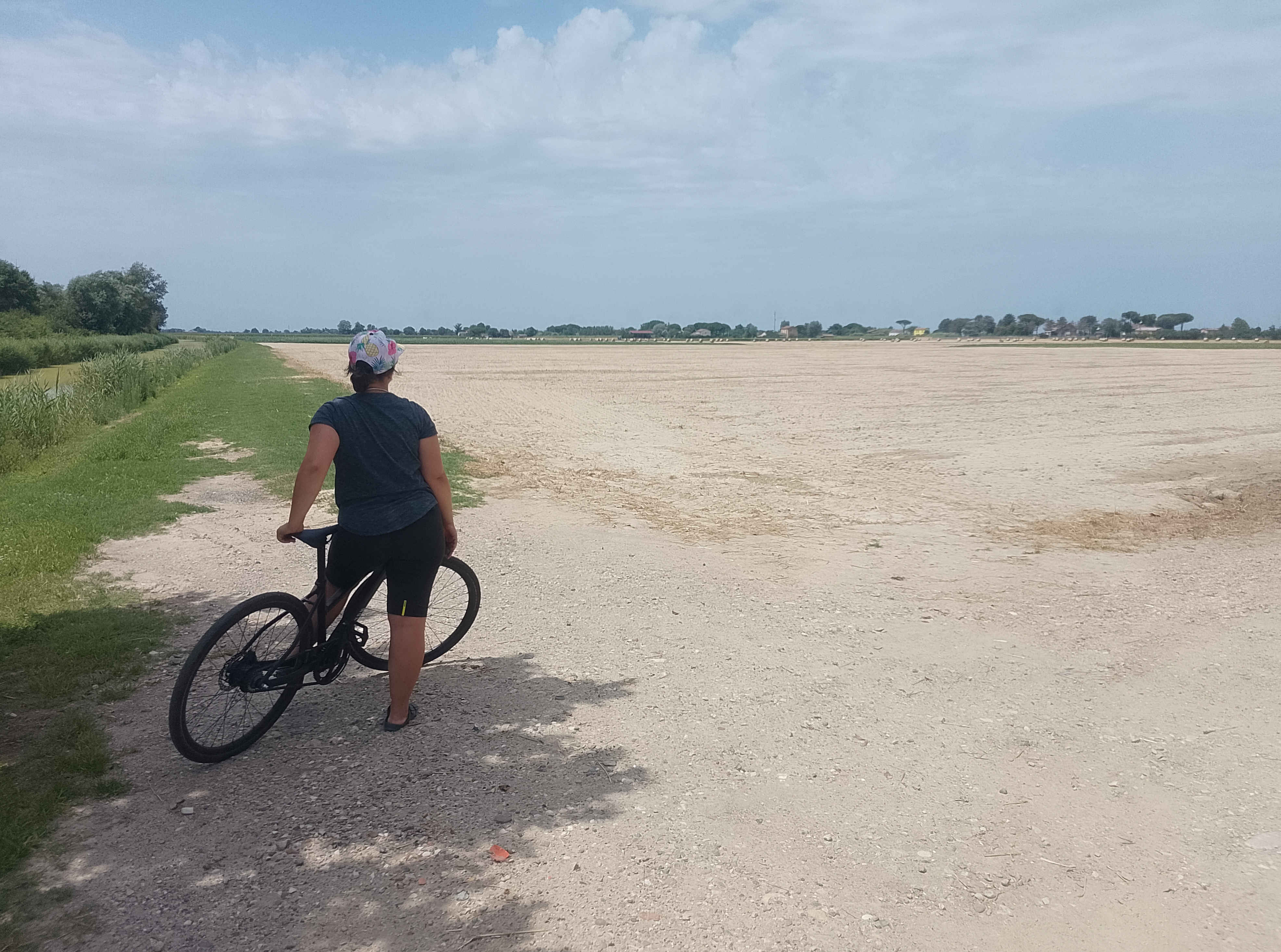 mela in bici